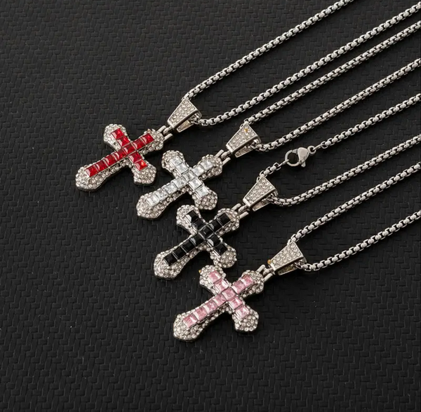 Club Eveil Cross Chain